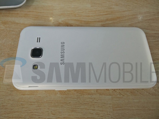 Samsung-Galaxy-J5-SM-J500-08