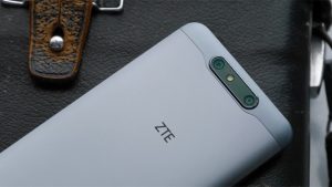 ZTE Blade V8