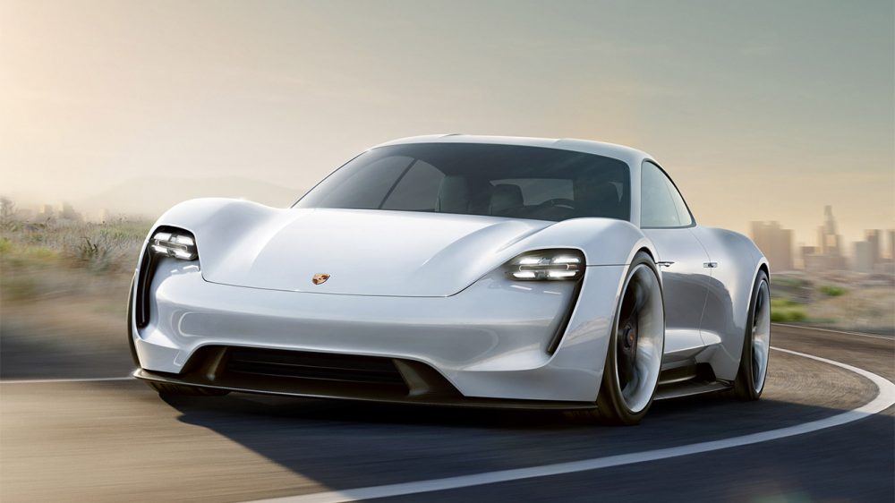 Porsche elektrikli otomobil Mission E Nürburgring