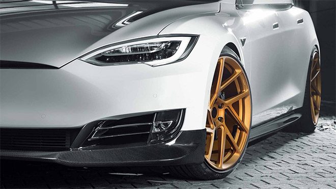 Tesla Model S Novitec