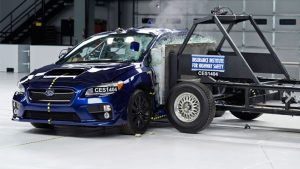 IIHS kaza testi