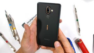 Nokia 7 Plus JerryRigEverything