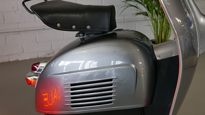 Tek tekerlekli elektrikli motosiklet Monowheel Z-One dikkat çekiyor Vespa