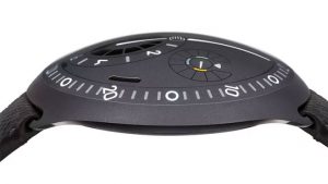 Ressence Type 2 akıllı saat