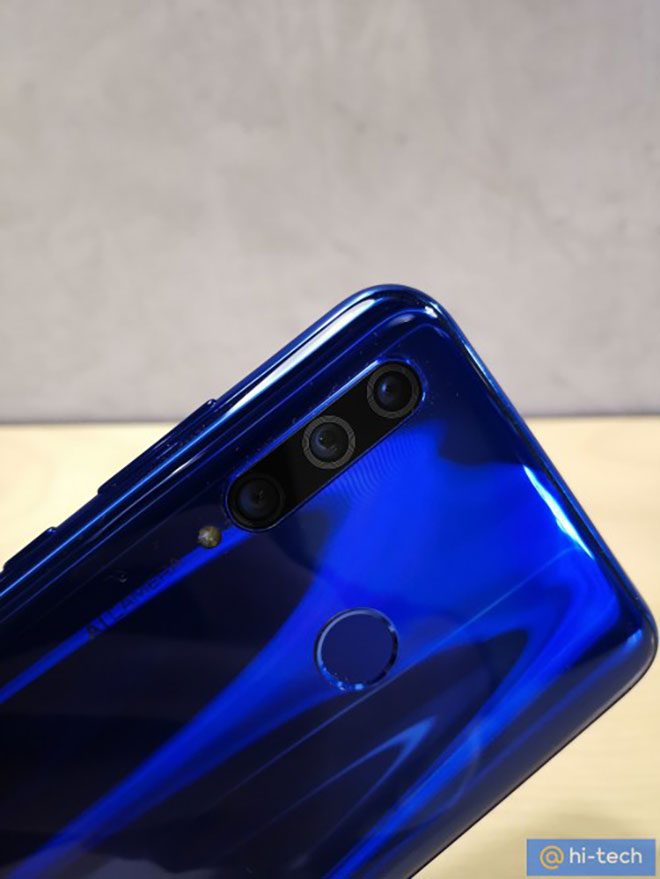 Honor 10i