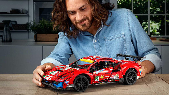 LEGO Technic Ferrari 488 GTE