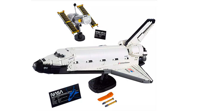 LEGO Space Shuttle Discovery