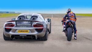 Porsche 918 Spyder ve MotoGP