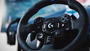 Logitech G923