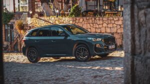 2022 BMW X1