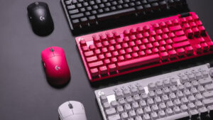 Logitech G Pro X Superlight 2 ve Logitech G Pro X TKL Lightspeed