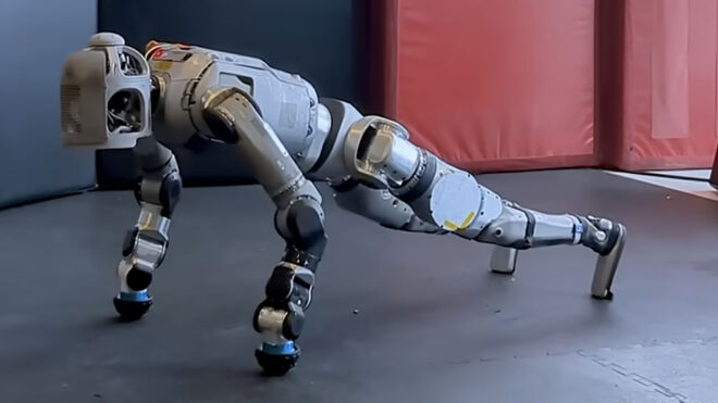 Boston Dynamics imzalı insansı robot Atlas için bir şınav videosu paylaşıldı