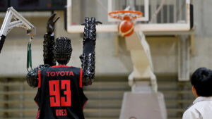 Toyota basketbolcu robot Cue3 Guinness Rekorlar Kitabı